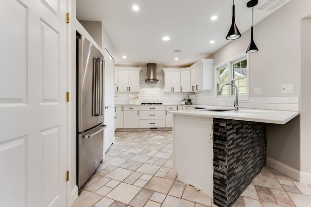 46161 Neeson Street, Northville, MI 48167