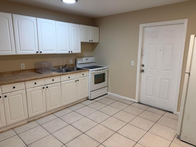 3778 NOKOMIS Avenue, Westgate, West Palm Beach, FL 33409