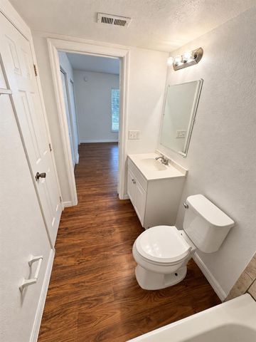 1751-1751 NE 2ND STREET 2, Ocala, FL 34470