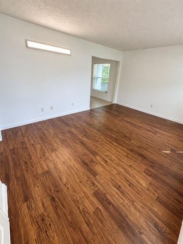1751-1751 NE 2ND STREET 2, Ocala, FL 34470