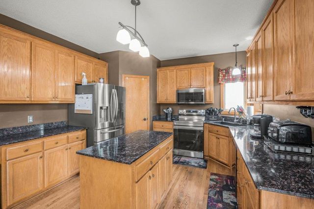 2051 River Bend Trail, Mayer, MN 55360