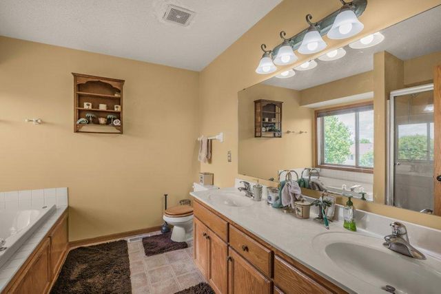 2051 River Bend Trail, Mayer, MN 55360