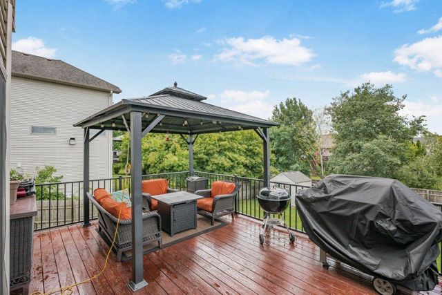 2051 River Bend Trail, Mayer, MN 55360