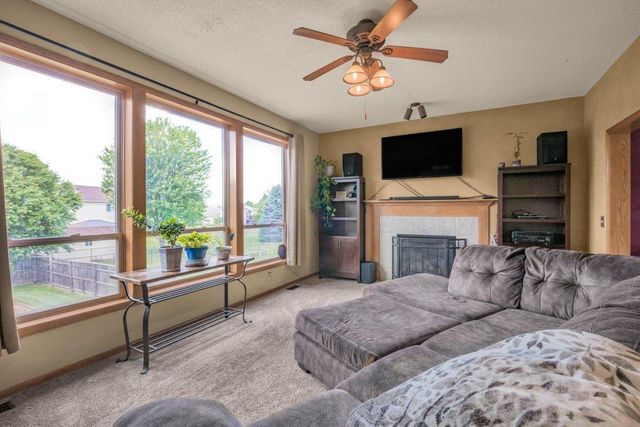 2051 River Bend Trail, Mayer, MN 55360
