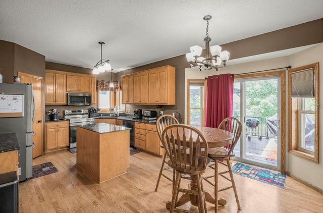 2051 River Bend Trail, Mayer, MN 55360
