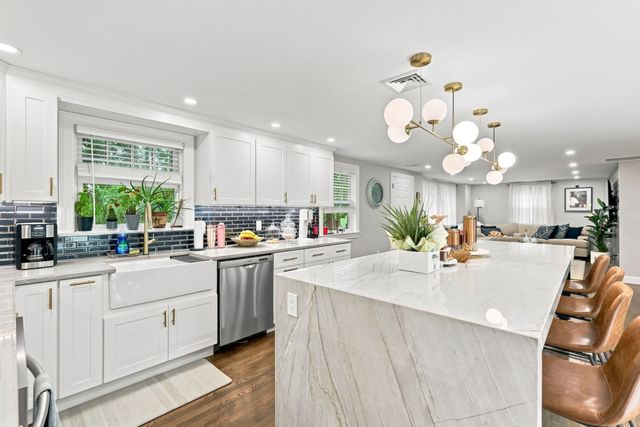 161 Summer St, Danvers, MA 01923