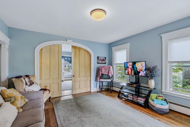 27 Seminary Hill Road, Lebanon, NH 03784