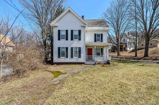 27 Seminary Hill Road, Lebanon, NH 03784