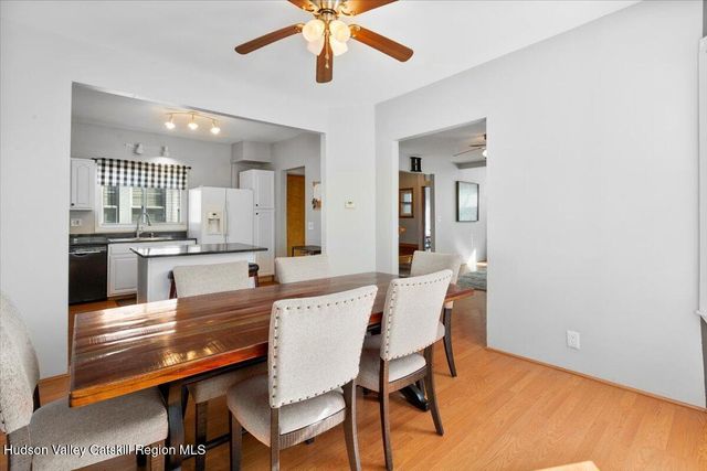 1309 2nd Street, North Greenbush, NY 12144