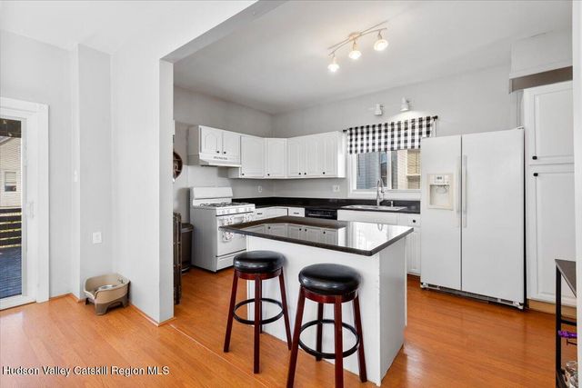 1309 2nd Street, North Greenbush, NY 12144