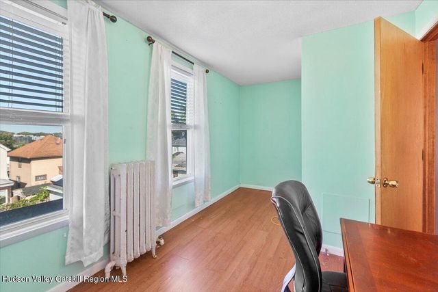 1309 2nd Street, North Greenbush, NY 12144