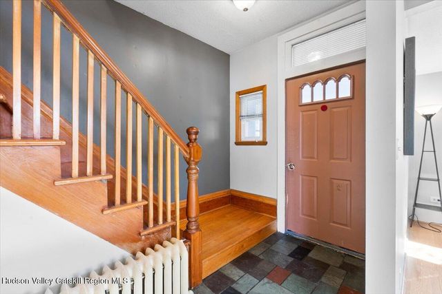 1309 2nd Street, North Greenbush, NY 12144