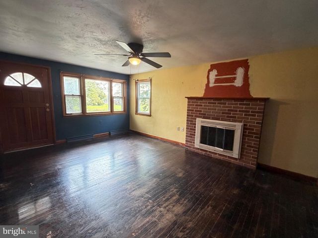 3770 BULL RD, Dover, PA 17315