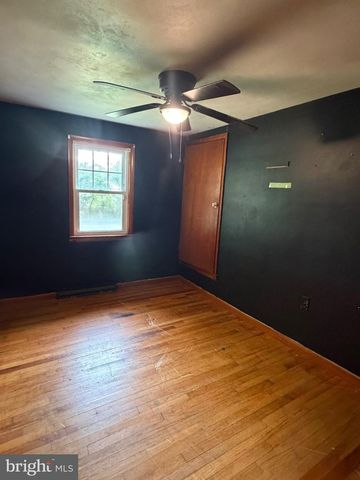 3770 BULL RD, Dover, PA 17315