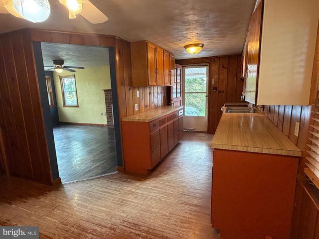3770 BULL RD, Dover, PA 17315