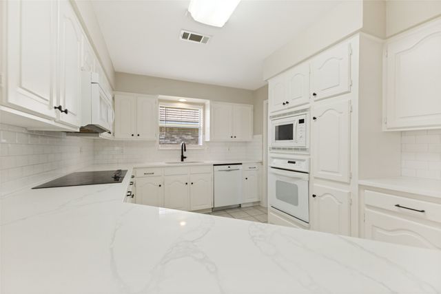 1500 Stonecrest Drive, Richardson, TX 75081