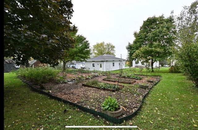 222 W Beloit STREET, Darien, WI 53114