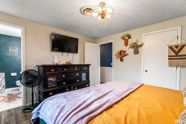 9967 N County Road 800 Road, Daleville, IN 47334