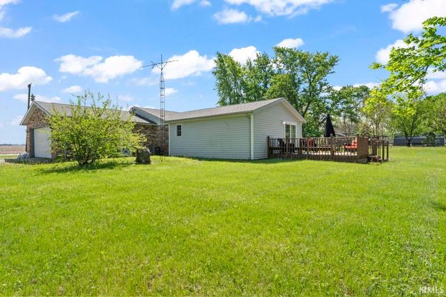 9967 N County Road 800 Road, Daleville, IN 47334