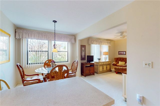 605 Timber Ridge Trail SW 102, Vero Beach, FL 32962