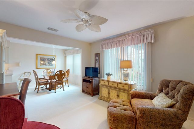 605 Timber Ridge Trail SW 102, Vero Beach, FL 32962