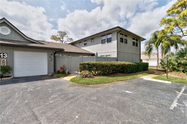 605 Timber Ridge Trail SW 102, Vero Beach, FL 32962