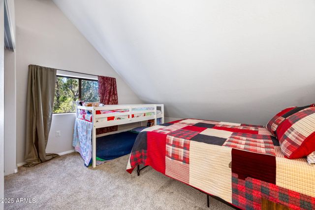 3684 DIAMONDBACK Drive, Overgaard, AZ 85933