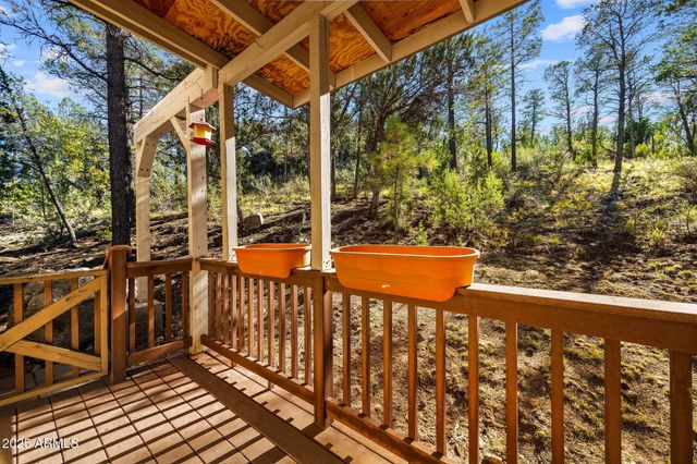 3684 DIAMONDBACK Drive, Overgaard, AZ 85933