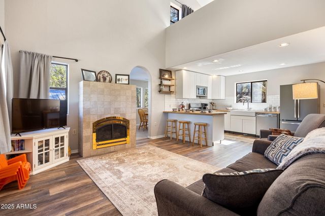 3684 DIAMONDBACK Drive, Overgaard, AZ 85933