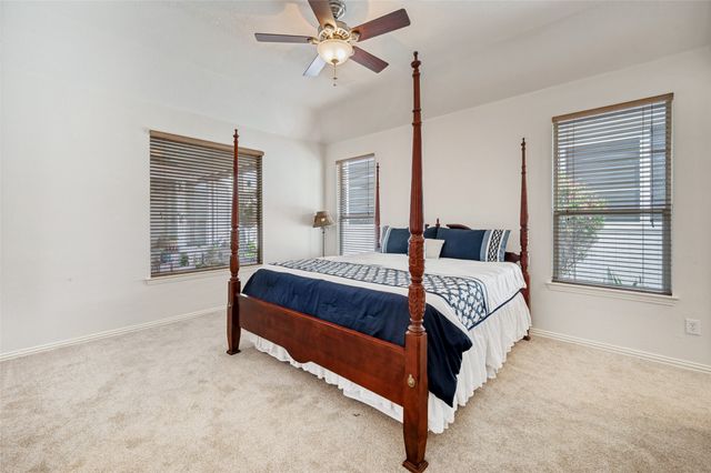 1304 Stone Mountain Parkway, Savannah, TX 76227