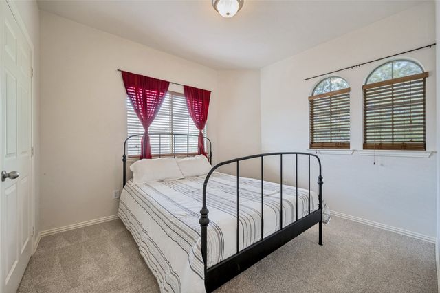 1304 Stone Mountain Parkway, Savannah, TX 76227