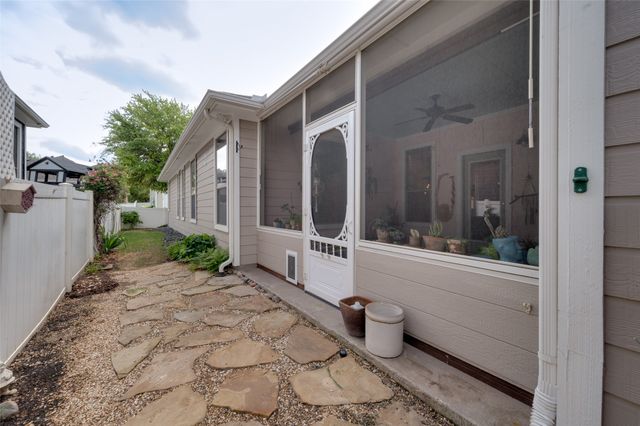 1304 Stone Mountain Parkway, Savannah, TX 76227