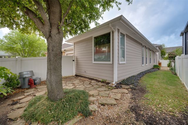 1304 Stone Mountain Parkway, Savannah, TX 76227