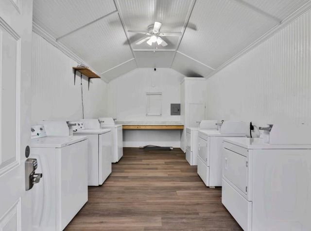 413 N Fm-356, Onalaska, TX 77360