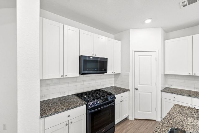 6910 Arid Way, San Antonio, TX 78252