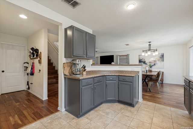 1039 SUNDANCE FT, San Antonio, TX 78245