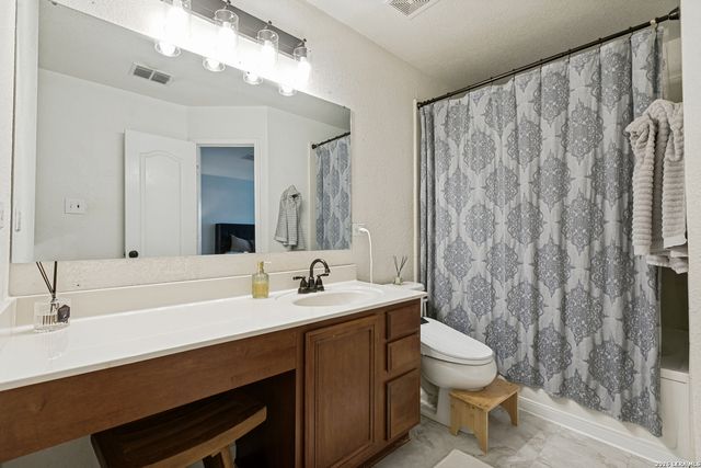 1039 SUNDANCE FT, San Antonio, TX 78245