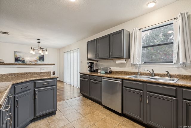 1039 SUNDANCE FT, San Antonio, TX 78245