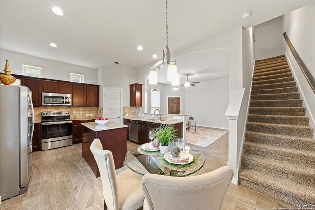 7106 Faith Way Unit 102, San Antonio, TX 78240