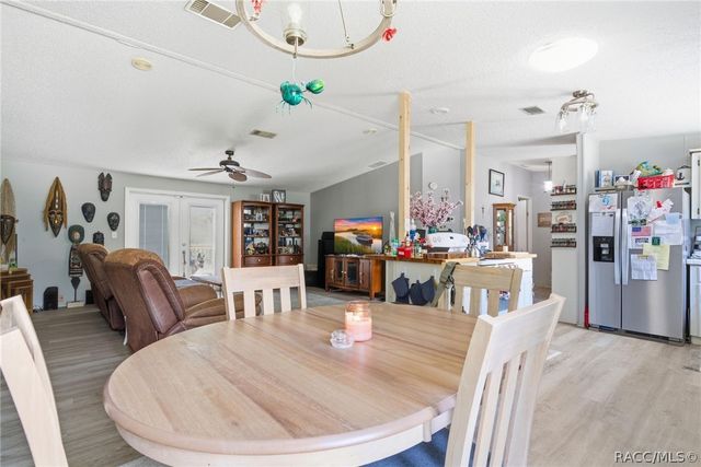 11065 W Townsend Lane, Homosassa, FL 34448