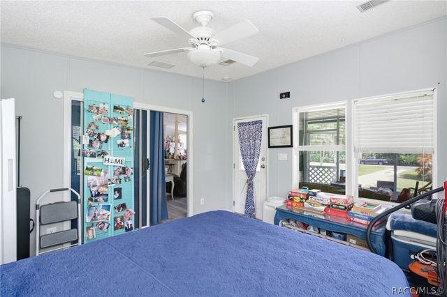 11065 W Townsend Lane, Homosassa, FL 34448