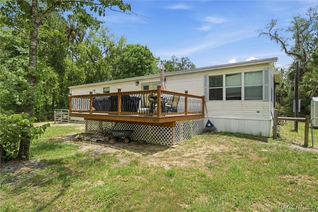 11065 W Townsend Lane, Homosassa, FL 34448