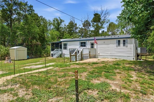 11065 W Townsend Lane, Homosassa, FL 34448