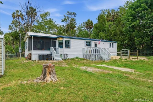 11065 W Townsend Lane, Homosassa, FL 34448