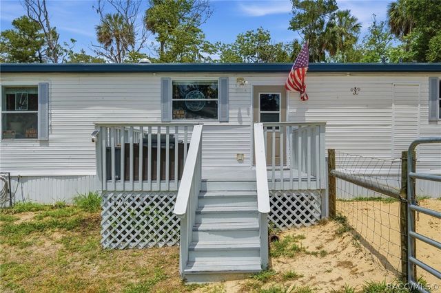 11065 W Townsend Lane, Homosassa, FL 34448