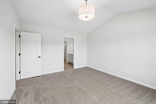 8982 Parkview Circle, Chisago City, MN 55013