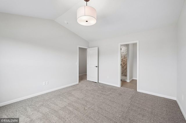 8982 Parkview Circle, Chisago City, MN 55013