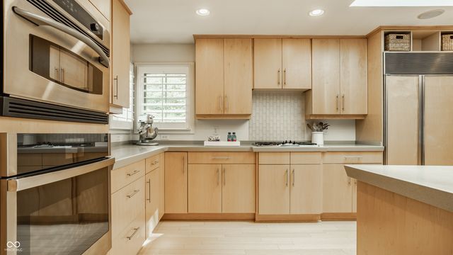 6845 N Delaware Street, Indianapolis, IN 46220