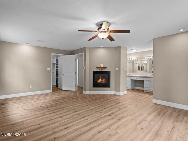 12590 Creek Crest Drive, Reno, NV 89511