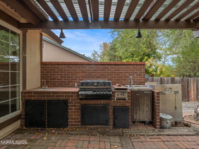 12590 Creek Crest Drive, Reno, NV 89511